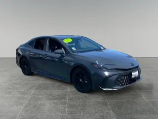 Toyota Camry 2025