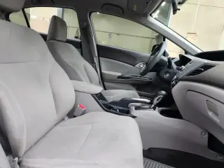 Honda Civic 2012 LX 4dr Sedan 5A