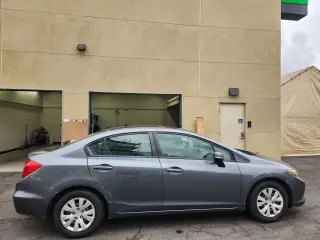 Honda Civic 2012 LX 4dr Sedan 5A