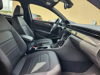 Volkswagen Passat 2021 R-Line 4dr Sedan
