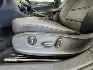 Volkswagen Passat 2021 R-Line 4dr Sedan