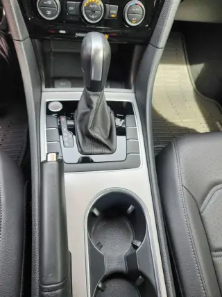 Volkswagen Passat 2021 R-Line 4dr Sedan
