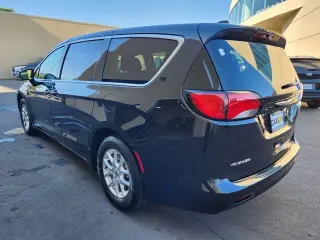 Chrysler Voyager 2023 LX 4dr Mini-Van