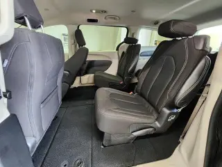 Chrysler Voyager 2023 LX 4dr Mini-Van