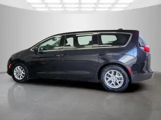 Chrysler Voyager 2023 LX 4dr Mini-Van