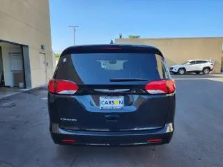 Chrysler Voyager 2023 LX 4dr Mini-Van