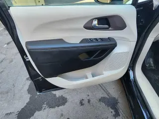 Chrysler Voyager 2023 LX 4dr Mini-Van