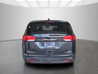 Chrysler Voyager 2023 LX 4dr Mini-Van