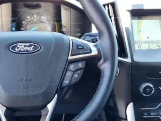 Ford Edge 2018 SEL 4dr Crossover