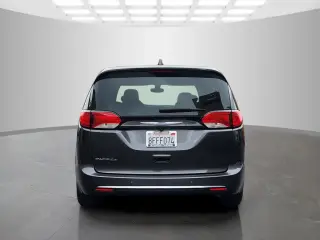 Chrysler Pacifica 2018 Touring Plus 4dr Mini-Van