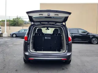 Chrysler Pacifica 2018 Touring Plus 4dr Mini-Van