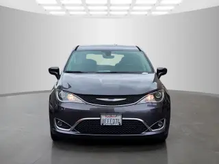Chrysler Pacifica 2018 Touring Plus 4dr Mini-Van