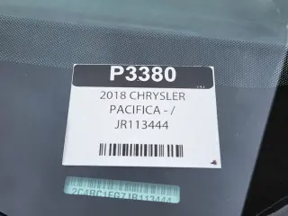 Chrysler Pacifica 2018 Touring Plus 4dr Mini-Van