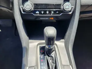 Honda Civic 2017 LX 4dr Sedan CVT