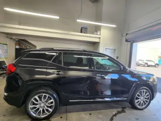 GMC Terrain 2023 AWD Denali 4dr SUV