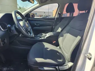 Hyundai TUCSON 2022 AWD SE 4dr SUV (midyear release)