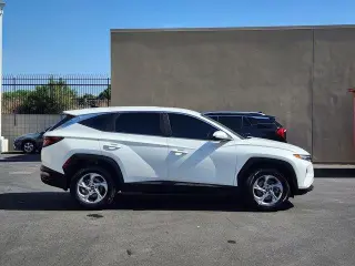 Hyundai TUCSON 2022 AWD SE 4dr SUV (midyear release)