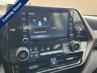 Toyota Highlander Hybrid 2021 LE 4dr SUV