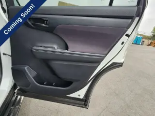 Toyota Highlander Hybrid 2021 LE 4dr SUV