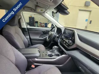 Toyota Highlander Hybrid 2021 LE 4dr SUV