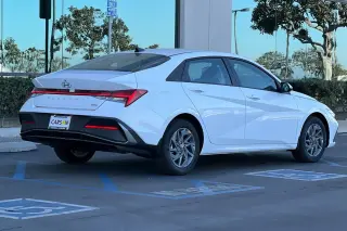 Hyundai ELANTRA Hybrid 2025 Blue 4dr Sedan
