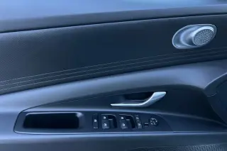 Hyundai ELANTRA Hybrid 2025 Blue 4dr Sedan