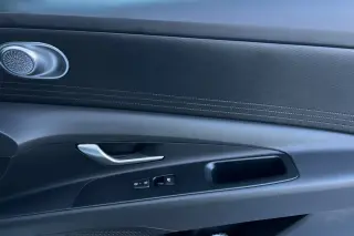 Hyundai ELANTRA Hybrid 2025 Blue 4dr Sedan