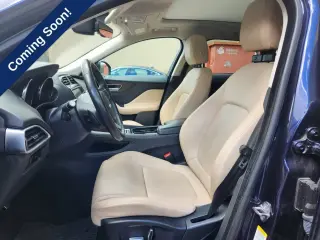 Jaguar F-PACE 2019 AWD 25t Premium 4dr SUV