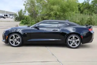 Chevrolet Camaro 2017 SS 2dr Coupe w/2SS