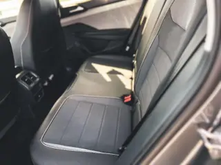 Volkswagen Taos 2022 SE 4dr SUV