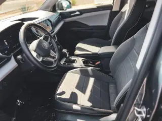 Volkswagen Taos 2022 SE 4dr SUV
