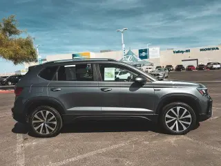 Volkswagen Taos 2022 SE 4dr SUV