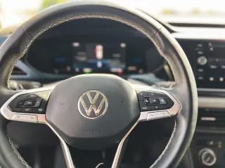 Volkswagen Taos 2022 SE 4dr SUV