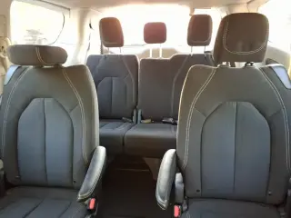 Chrysler Voyager 2023 LX 4dr Mini-Van