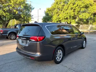 Chrysler Voyager 2023 LX 4dr Mini-Van