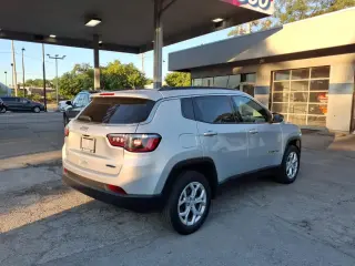 Jeep Compass 2024 4x4 Altitude 4dr SUV