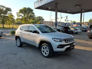 Jeep Compass 2024 4x4 Altitude 4dr SUV