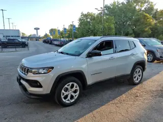 Jeep Compass 2024 4x4 Altitude 4dr SUV