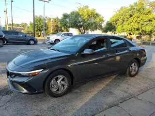 Hyundai ELANTRA 2025 SE 4dr Sedan