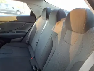 Hyundai ELANTRA 2025 SE 4dr Sedan