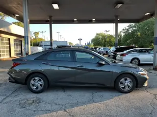 Hyundai ELANTRA 2025 SE 4dr Sedan