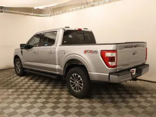 Ford F-150 2022 4x4 Lariat 4dr SuperCrew 5.5 ft. SB