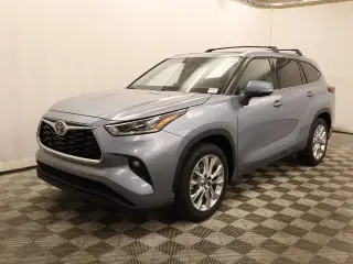 Toyota Highlander 2023 LE 4dr SUV