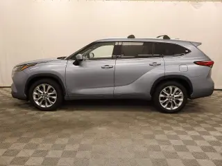 Toyota Highlander 2023 LE 4dr SUV