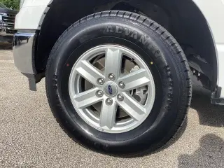 Ford F-150 2022 4x4 XL 4dr SuperCrew 5.5 ft. SB