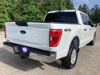 Ford F-150 2022 4x4 XL 4dr SuperCrew 5.5 ft. SB