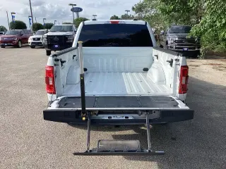 Ford F-150 2022 4x4 XL 4dr SuperCrew 5.5 ft. SB