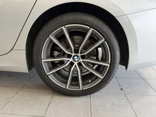 BMW 3 Series 2019 330i 4dr Sedan