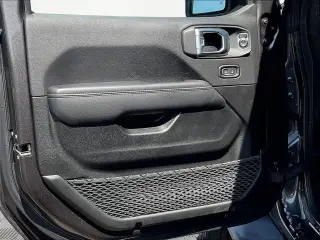 Jeep Wrangler 2023 4x4 Sahara 4xe 4dr SUV