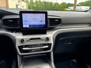 Ford Explorer 2020 AWD XLT 4dr SUV